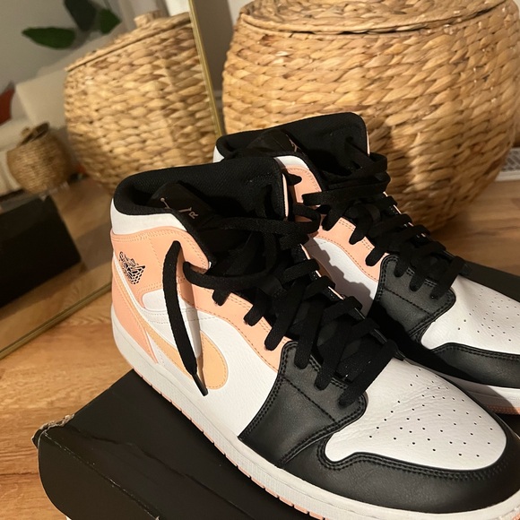 jordan 1 black white and peach